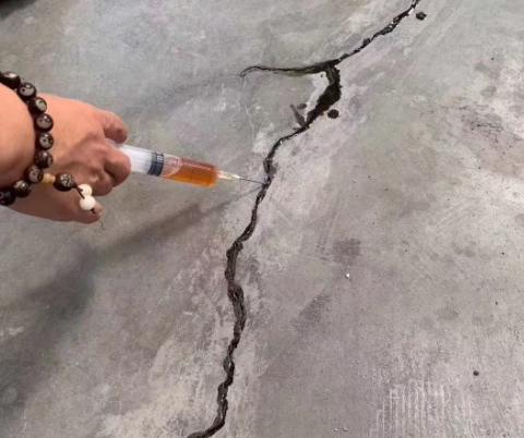 天祝混凝土裂缝修补技术详解​